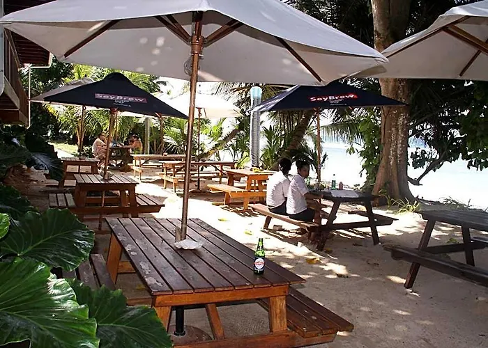 Surfers Self Catering 5*