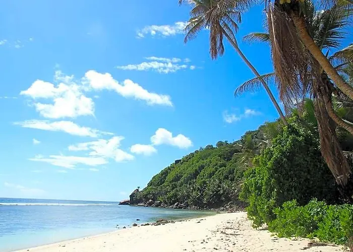 Surfers Self Catering Hotel Anse Forbans Beach