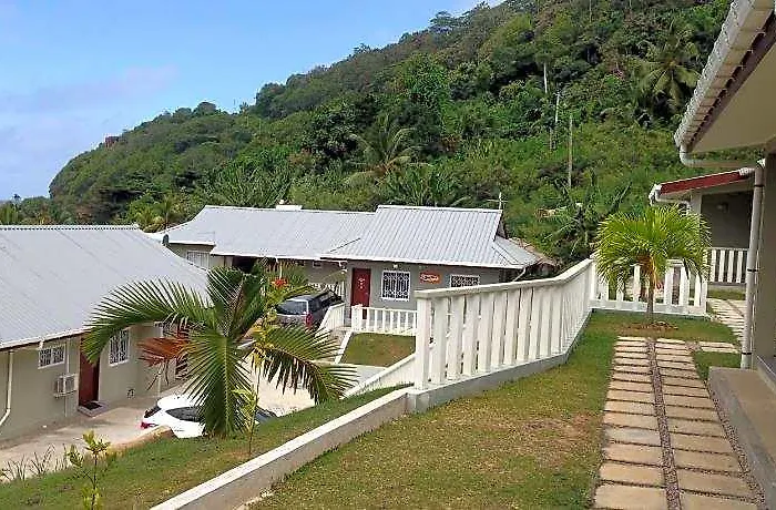 Surfers Self Catering Hotel 5*