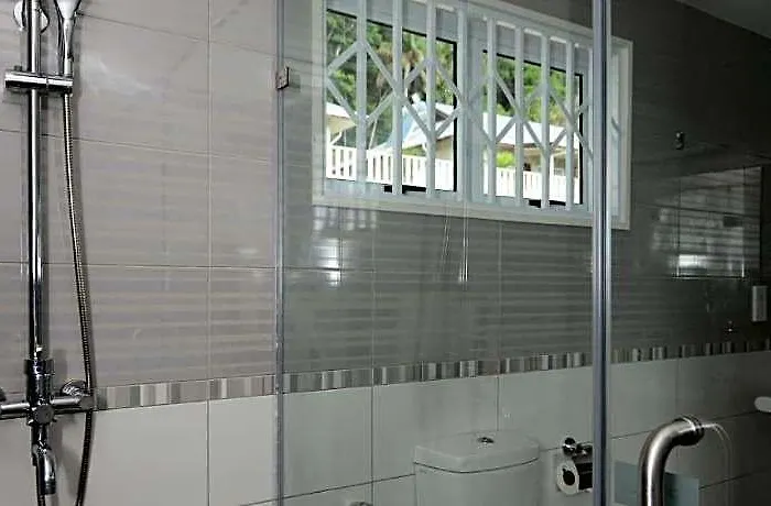 Surfers Self Catering 5* Anse Forbans Beach