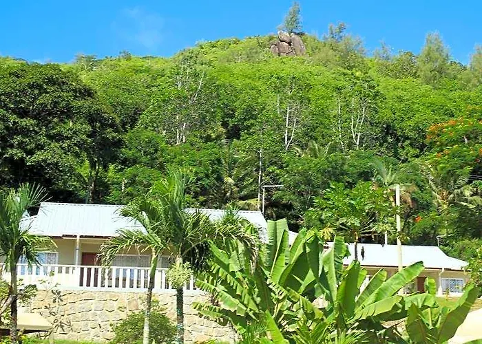 Surfers Self Catering Hotel Anse Forbans Beach