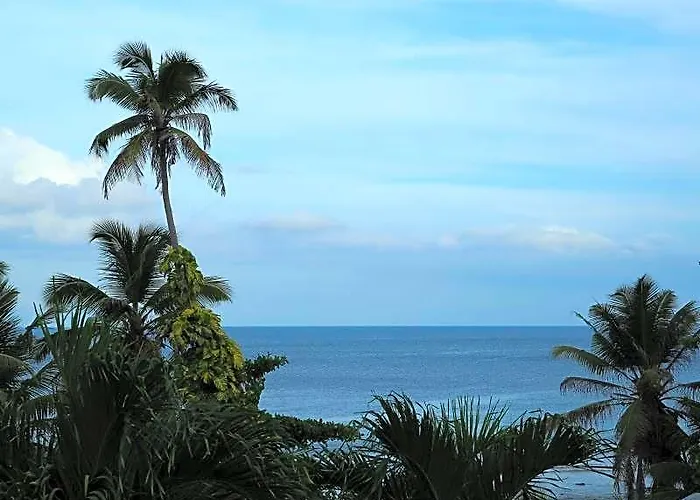 Surfers Self Catering Hotel 5*