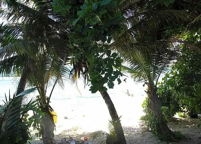 Surfers Self Catering Hotel